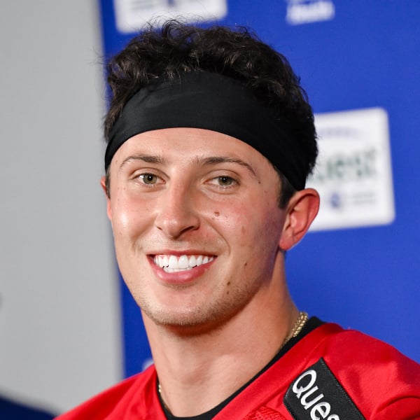 Tommy DeVito Headshot