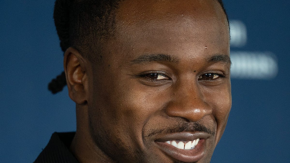 Chidobe Awuzie Headshot