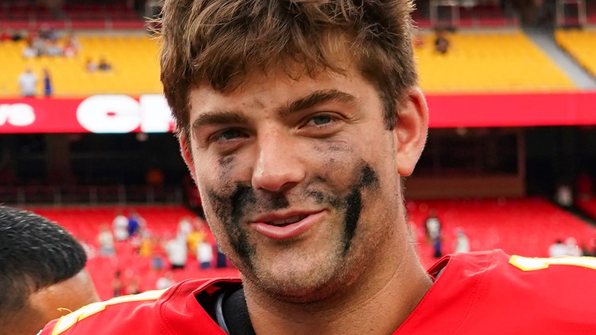 Garrett Nussmeier Headshot