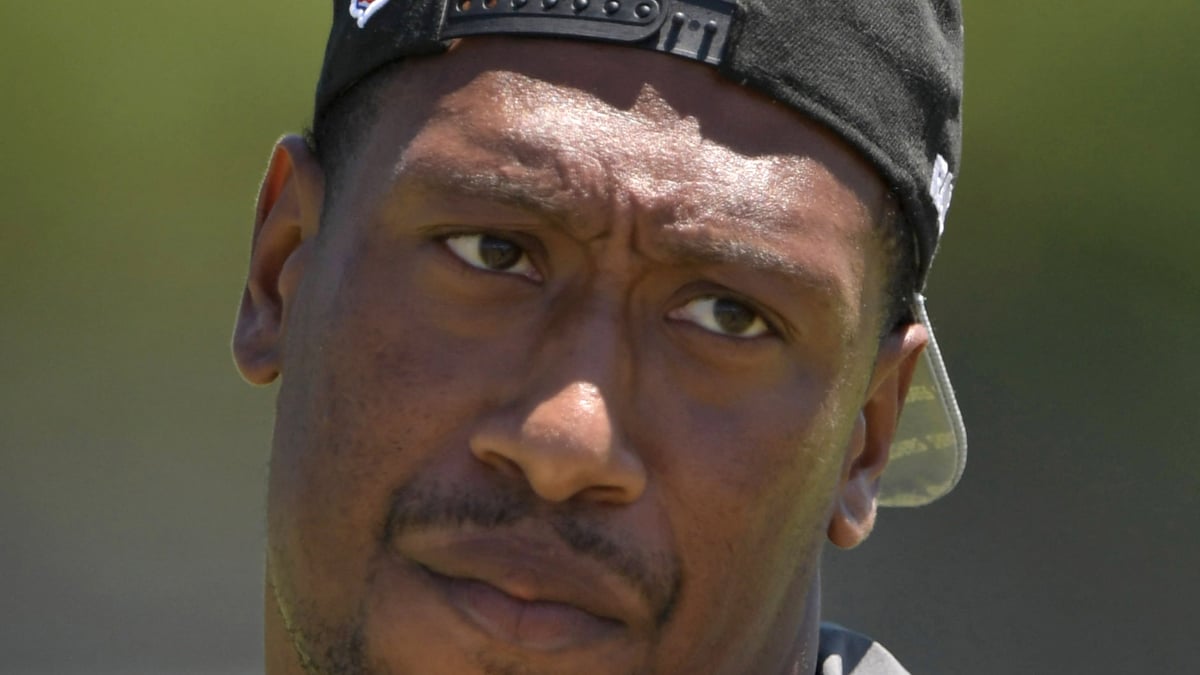 Bruce Irvin Headshot