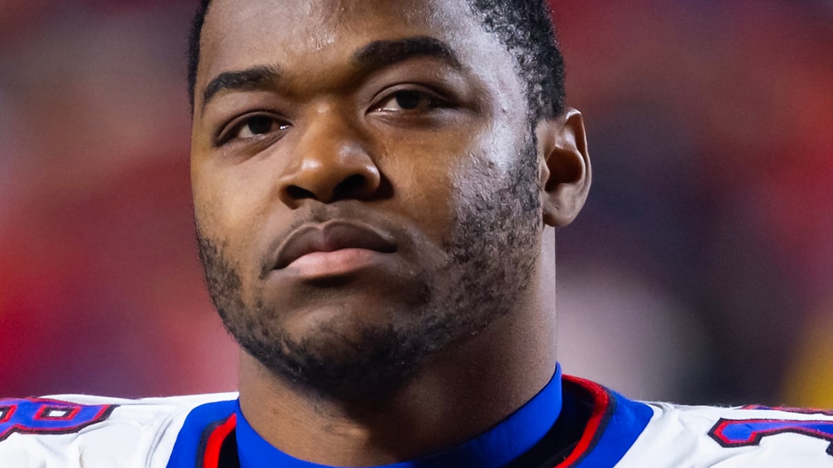 Amari Cooper Headshot