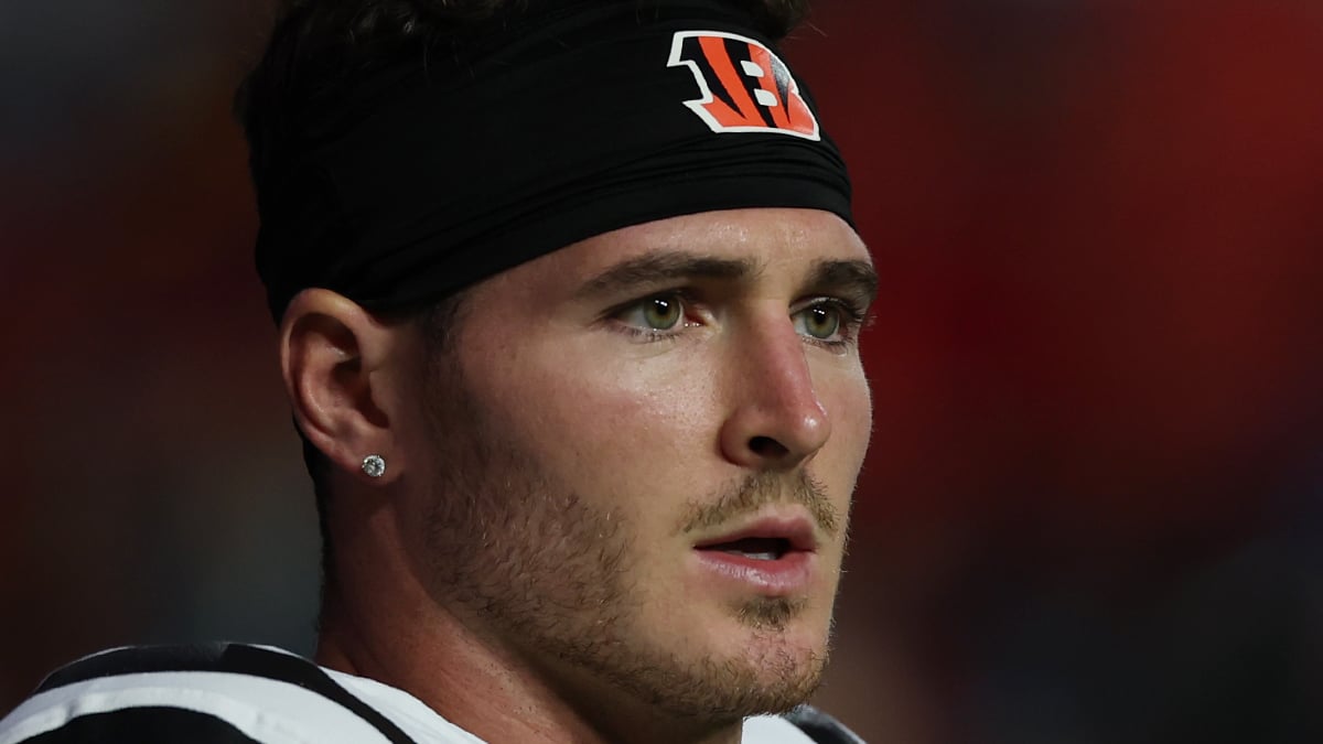 Charlie Jones Headshot