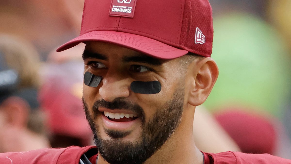 Marcus Mariota Headshot