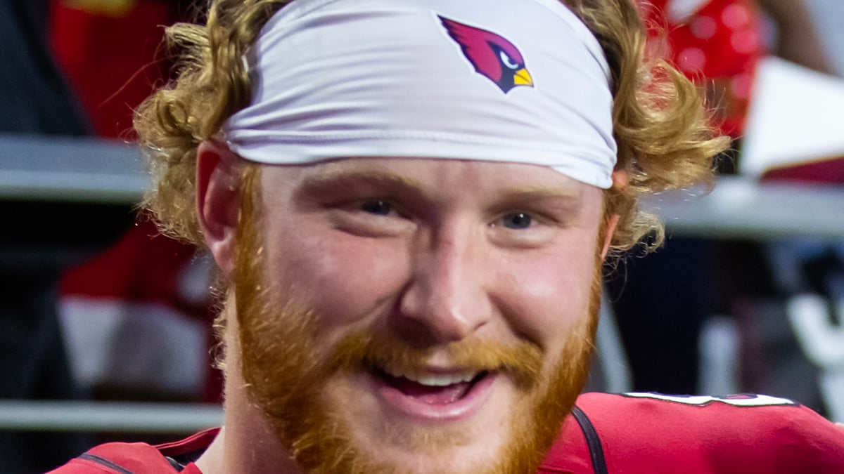 Maxx Williams Headshot