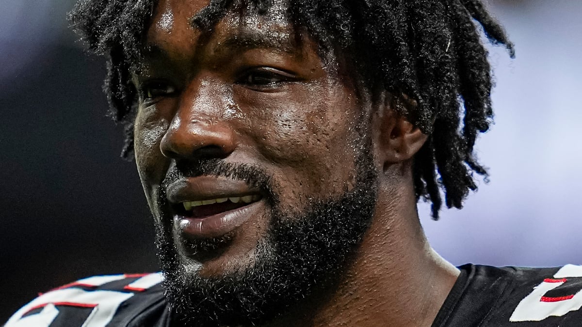 Leonard Floyd Headshot