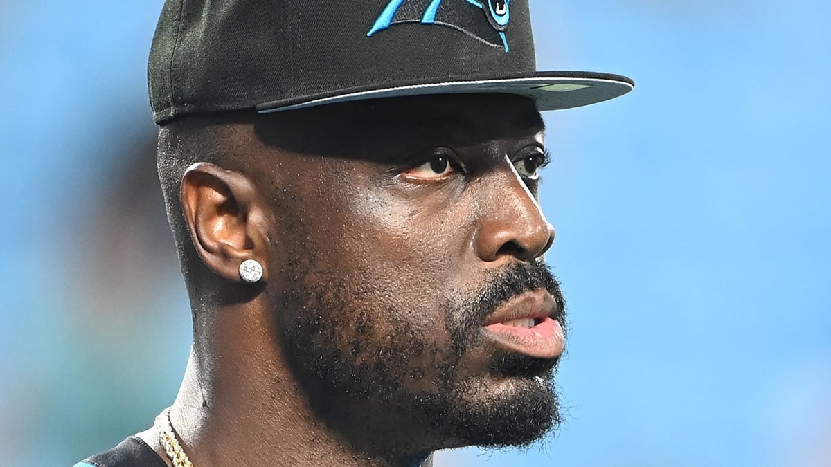 Justin Houston Headshot