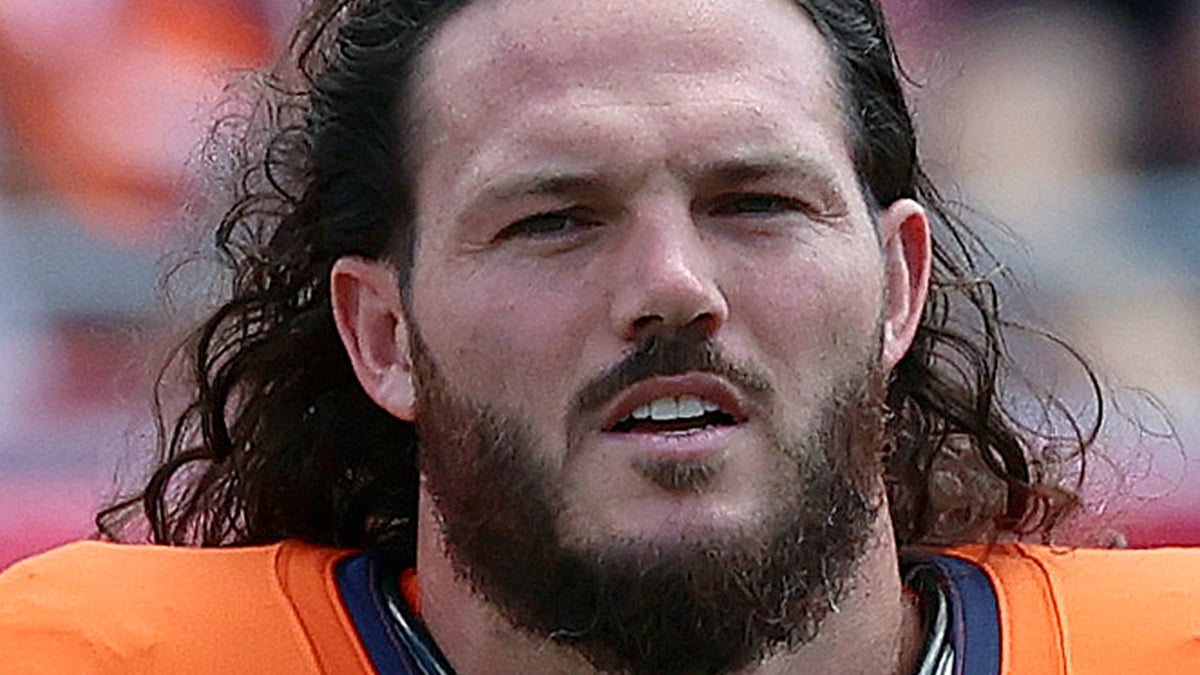 Alex Singleton Headshot