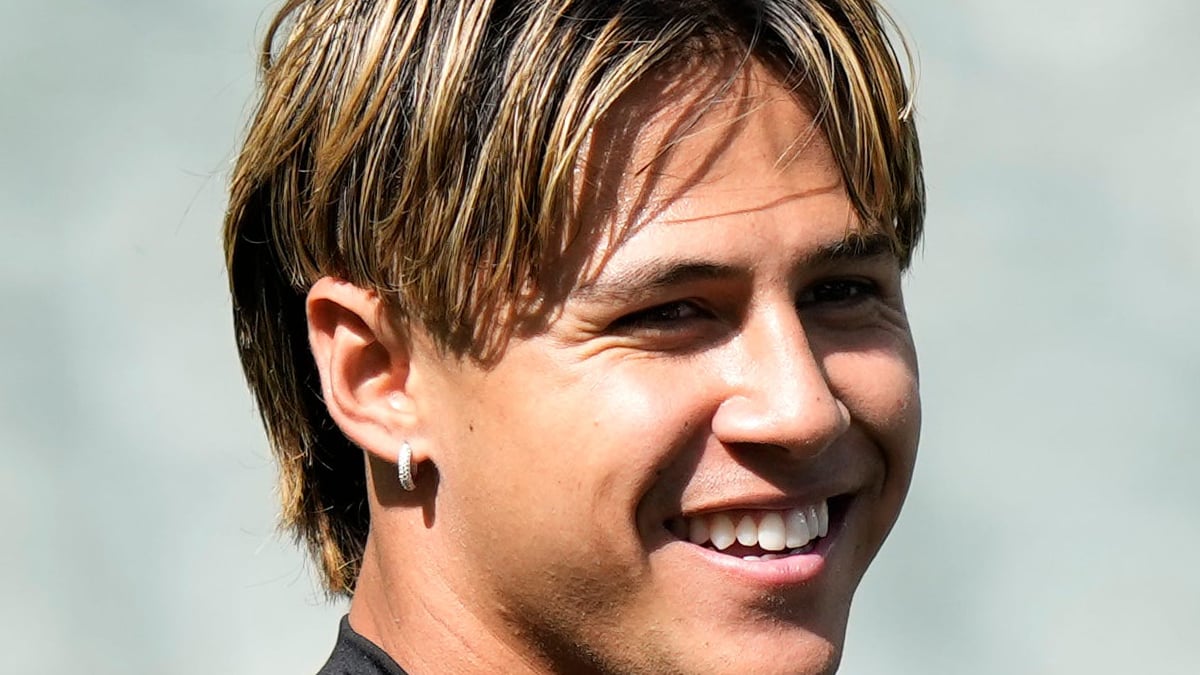 Andrei Iosivas Headshot