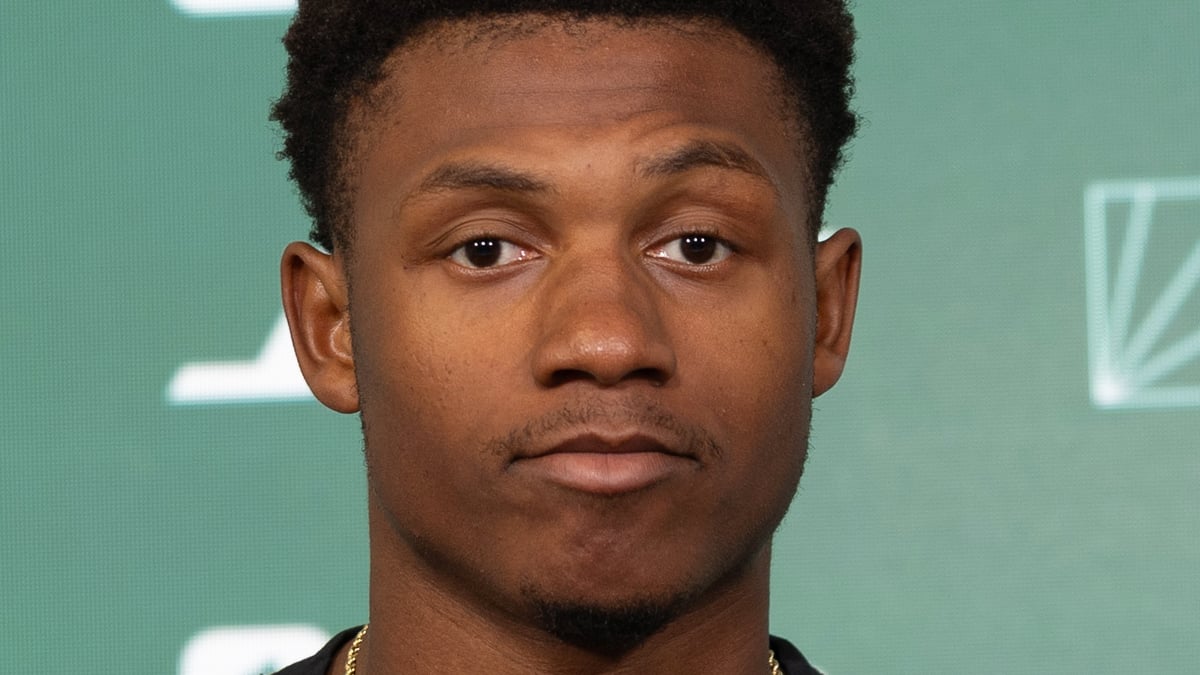 Arian Smith Headshot