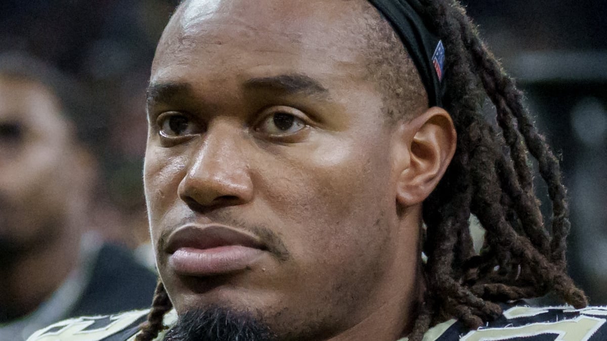 Velus Jones Headshot