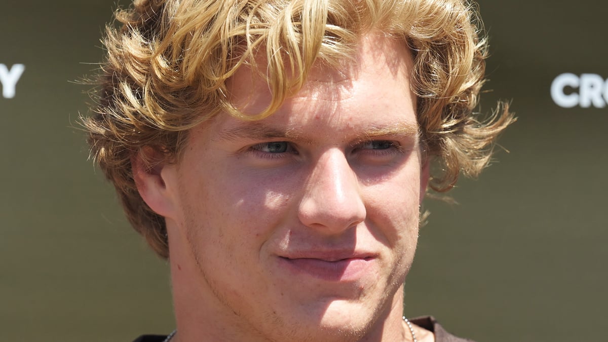Carson Schwesinger Headshot