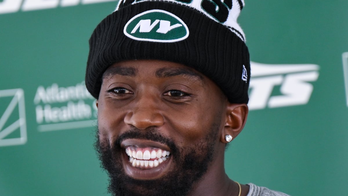 Tyrod Taylor Headshot