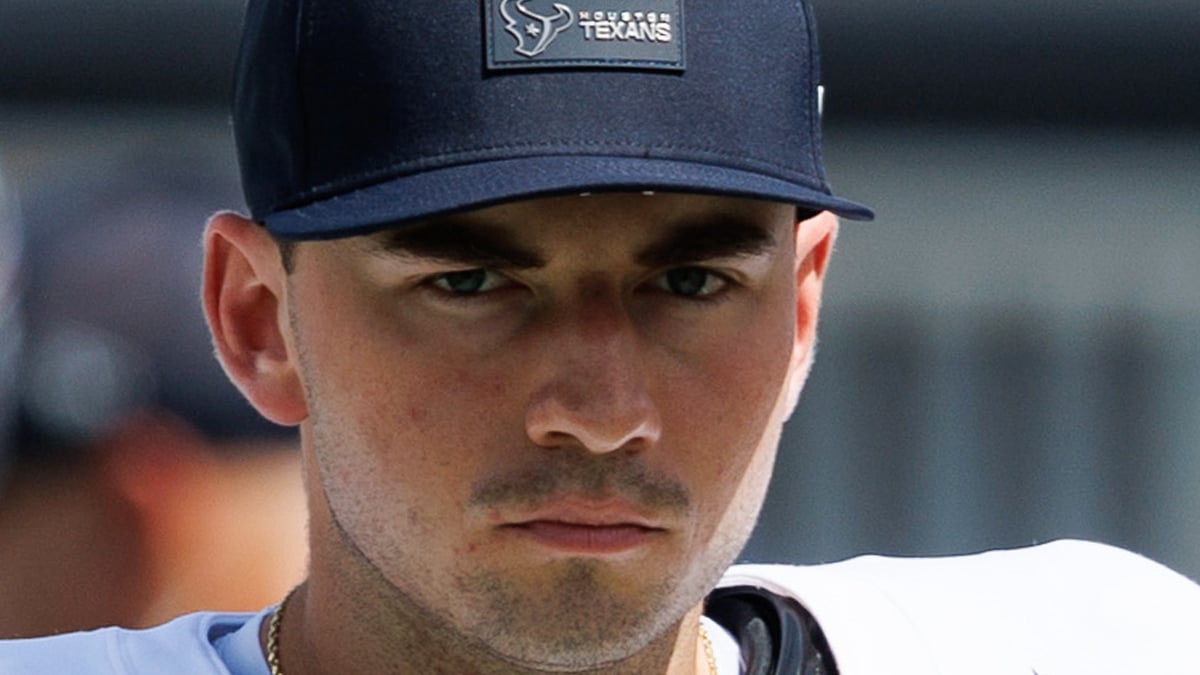 Graham Mertz Headshot