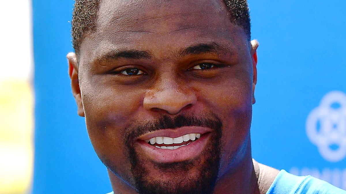 Khalil Mack Headshot