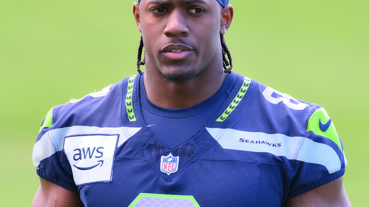 Jadarian Price Headshot