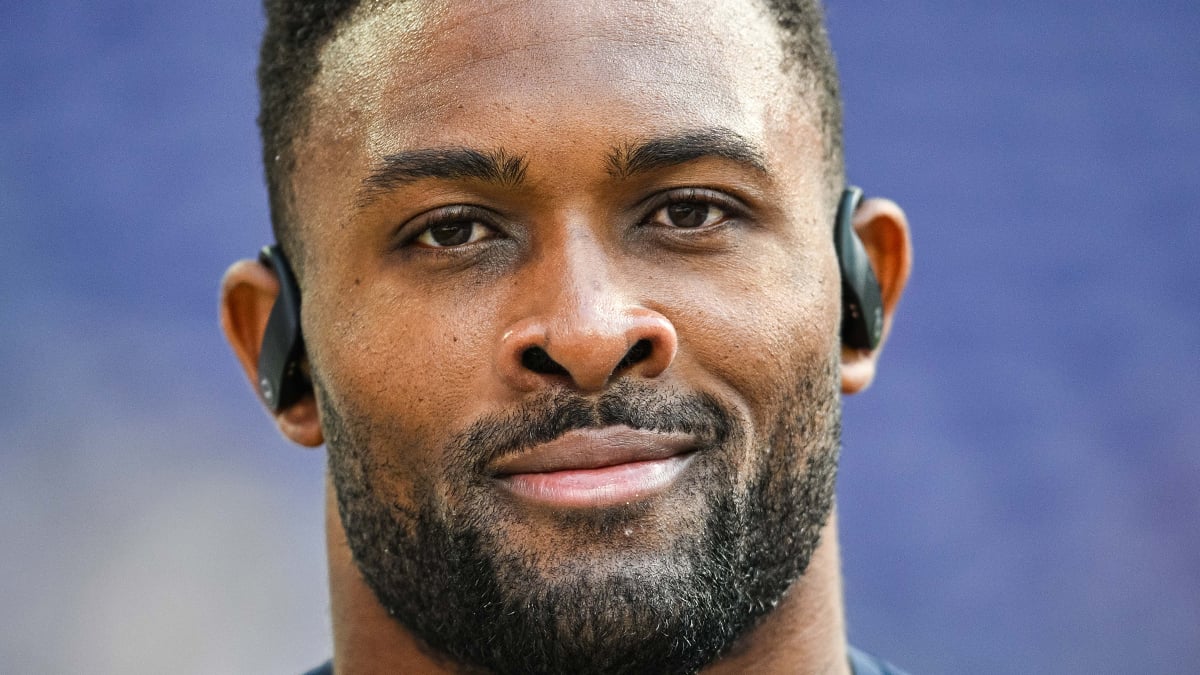 Danielle Hunter Headshot